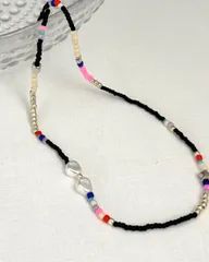 ビーズネックレス　ブラック