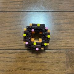 ドーナツ　ブローチ