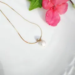 797淡水パールとキラキラゴールドチェーン　マグネット付き