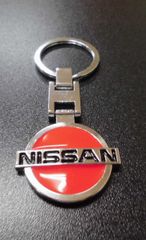 キーホルダー　車キーチェーン　NISSAN 日産　ニッサン　新品・送料込