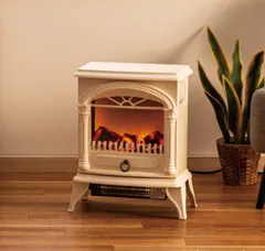 ニトリ‼️暖炉型ファンヒーターアイボリー再々値下げ❣️