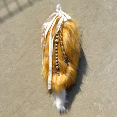 🌺🦊⨍υׁׅᨰׁׅɑׁׅ֮ ⨍υׁׅᨰׁׅɑׁׅ֮ 🦊🌺　Y2K 平成　ギャル　リメイク　フェイクファー　しっぽ　キーホルダー　ヴィンテージ/古着