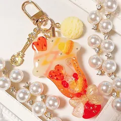 cafeストロベリーオレンジソーダ◆シェイカーキーホルダー チャーム 押しフルーツ いちご フェイクスイーツ アイス レジン ビーズ ハートシェイカー シャカシャカキーホルダー ゆめかわ 名入れ プレゼント リボン クリームソーダ パフェ しぇりるのシェイカー