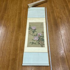 掛軸　春峰　梅　牡丹　鶯　落款印あり　花鳥図　茶道具　古道具　時代物 掛軸 春峰 梅 牡丹 鶯 落款印あり 花鳥図 茶道具 古道具 時代物 - メルカリ