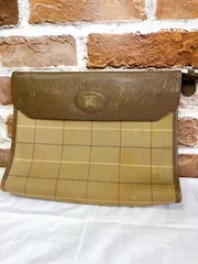 Burberry/バーバリー　レディース　クラッチバッグ　セカンドバッグ　チェック柄