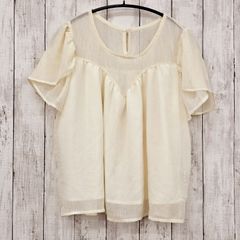 【 VISAGE 】ビサージュ ハートカット切り替えチューリップスリーブブラウス