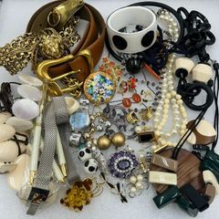 (蟻 昆虫モチーフ含)　遺品整理　生前整理　アクセサリー　まとめ売り　大量　⑯　アビステ　シスカ　スワロフスキー　DKNY