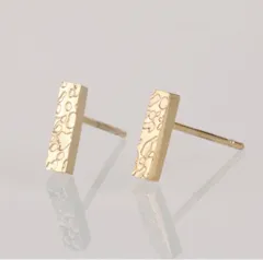 ハンマードバースタッドピアス　サージカルステンレス　金属アレルギー対応
