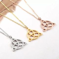 ペンダント トリケトラ　Triquetra　Amulet Pendant　ケルト　ケルティック トリニティーノット　結び　お守り　アミュレット