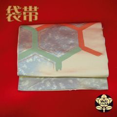 【袋帯】霞に三色の亀甲模様の帯