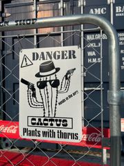 アガベファーマー　danger 看板２枚セット アガベファーマー danger 看板2枚セット（2025年最新amcdesign