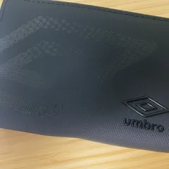 umbro 二つ折り 財布 ドットロゴ 二つ折LF札入れ ブラック/ゴールド アンブロ ブラック/ブラックのサムネイル