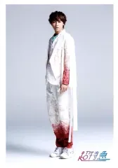 【中古】生写真(男性) 超特急/タカシ(松尾太陽)/全身・衣装白・赤・水色・両手下・体左向き・背景グレー/「HMV “station” presents 『Take the BULLET TRAIN～8号車で行こう～』」 生写真 第18弾