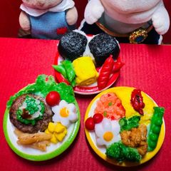 560 お子様プレート3種セット⭐️ミニチュアフード　ドールハウス　リカちゃん　シルバニア　樹脂粘土　ねんどろいど　ブライス　オビツ　ミニチュア　フェイクフード