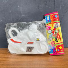 送料無料 未使用 仮面ライダー じょうろ 幅8ｘ奥行22ｘ高さ17cm ジョーロ 水やり 白/600373 在★12