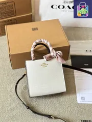 【今日特価】COACH Minically Music Score Bag / コーチ ミニカリー 楽譜バッグ