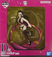 一番くじ　鬼滅の刃　堕姫　フィギュア2種セット Amazon.co.jp: 一番くじ 鬼滅*の刃 ～鬼の棲む街～ D賞 堕姫