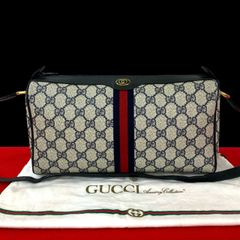 美品 保存袋付 CELINE セリーヌ スターボール ロゴ 金具 カーフ