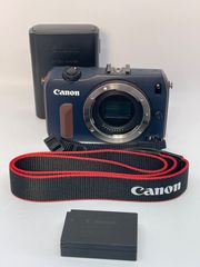 Canon EOS M キャノン　美品