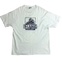 エクストララージ　x-large tシャツ アメリカ製 XL made in USA ホワイトピンク　迷彩　カモ柄