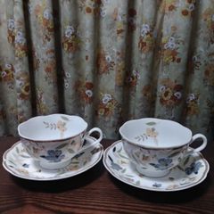 SALE✨未使用ナルミカップ&ソーサー２セット