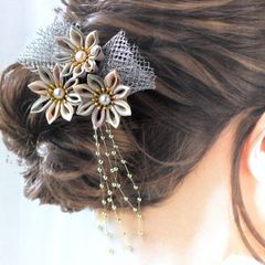 ❁くすみカラーつまみ細工チュール髪飾り・帯飾り・大人かわいいつまみ細工アクセサリー❁正絹むら染め・和装・着物・浴衣・帯飾り・袴飾り・成人式・卒業式・卒園式・七五三・記念日・行事・ハンドメイドアクセサリー・バックチャーム・和小物・和風アクセサリー