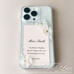 メルカリ便✨Christian Lacroix✨スマホケース　ゴールド 手帳型スマホケース 全機種対応 iPhone galaxy Xperia