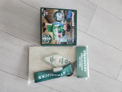 未開封 新品 Starbucks(スターバックス) 遊びます モービル フィギュア 精霊 + キーリング 付き
