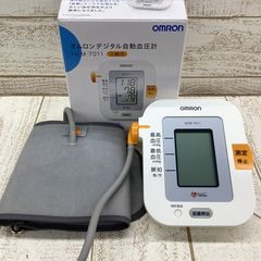 中古品/オムロン　上腕式血圧計　HEM−7011ファジィ