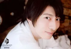 【中古】生写真(男性) 羽多野渉/横型・顔アップ・衣装白・体右向き・笑顔/「Wataru Hatano Live Tour 2018 “LIVE KING ＆ QUEEN”」会場限定 物販購入特典ブロマイド