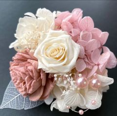 プリザーブドフラワー　コサージュ⑤