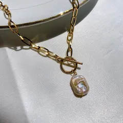 【サージカルステンレス】スクエア淡水パール付ゴールドオーバルチェーンのネックレス