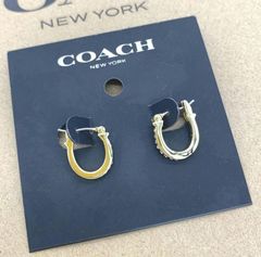 ✨新品 大特価✨コーチ シグネチャー エナメル ピアス ホワイトx