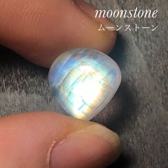 レインボー ムーンストーン ルース 25