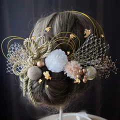 胡蝶蘭   ピンポンマムと和紐の髪飾り 結婚式 卒業式 成人式 七五三