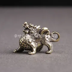 麒麟 獅子 置物 開運 風水 聖獣 ミニチュア 真鍮 金運 魔除け 守護 招福 縁起物 インテリア 運気上昇 厄除け 成功 前向き 玄関 デスク 贈り物 和モダン 力強い 雑貨 お守り 財運 仕事運