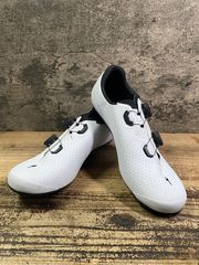 新品インソール付き！Specialized TORCH 3.0シューズ 26cm - メルカリ