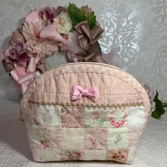 パッチワークポーチ 小花柄のピンクのポーチ