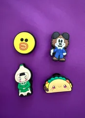 可愛い⭐︎ミッキー　タコス　ニコちゃん　クロックス　ジビッツ　キャラ