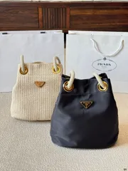 【今日特価】Prada Marine ナイロン ハンドバッグ 送料無料 限定価格-WT0輸入