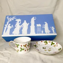 【未使用】ウェッジウッド ボーンチャイナ ワイルドストロベリー ペア コーヒーカップ & ソーサー　2客　ew