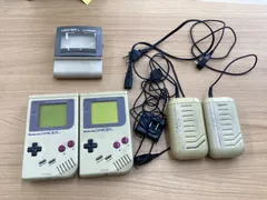 O352  任天堂 ゲームボーイ 本体　2台＋ライトボーイ　ジャンク