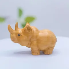 手彫り木製サイオブジェ - 温かみのある手触り、ナチュラルなデザイン、卓上や棚のインテリアアクセントに最適