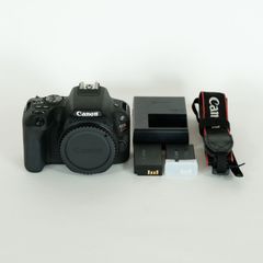 [シャッター数7,242回｜純正バッテリー2個付] Canon EOS Kiss X9 ボディ ブラック / デジタル一眼レフ / キヤノンEF-Sマウント / APS-C