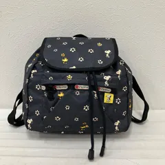 4915　良品　LeSportsac レスポートサック PEANUTS　ピーナッツ　コラボ　ＳＮＯＯＰＹ　スヌーピー　スヌ　ウッドストック　バックパック　リュック　デイパック　ミニ　小さめ　ナイロン　総柄　花　巾着型　スモールエディ　黒　グレー