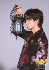 【中古】生写真(ジャニーズ) Hey! Say! JUMP/中島裕翔/上半身・衣装黒・紫・左向き・背景白/「Hey! Say! JUMP LIVE TOUR 2019-2020 PARADE」複数の肖像画(オリジナルフォト)