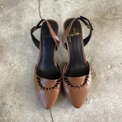 美品Sybilla シビラ　ベージュ本革スエードサンダル　フラット23.5 M モード エ ジャコモ ディッシィ MODE ET JACOMO D'ICI ベルクロ