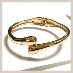 新品Eaphi エフィゴールドニュアンスバングル 1点のみ即購入可 | Mercari