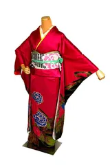 振袖 中古 着物 送料無料 身丈166ｃｍ 裄丈67ｃｍ 最高級 美品 紅色 暈し染め 金彩 薔薇 リボン 赤 正絹 成人式 T3443
