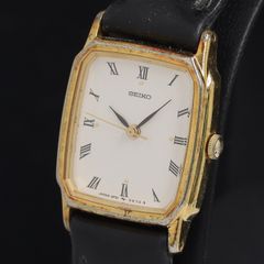 ✨SEIKO✨セイコー✨クォーツ✨5P31-5D40✨ホワイト文字盤✨腕時計